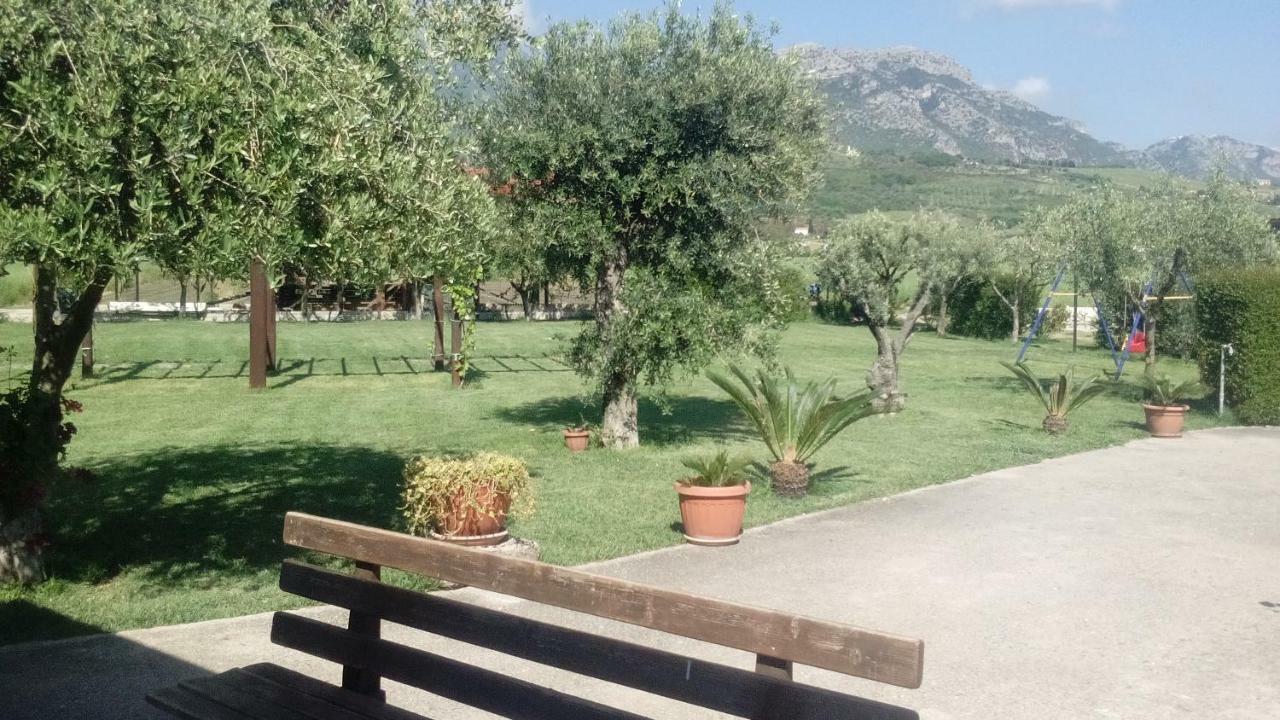 Jamm Ja Pension Paestum Buitenkant foto